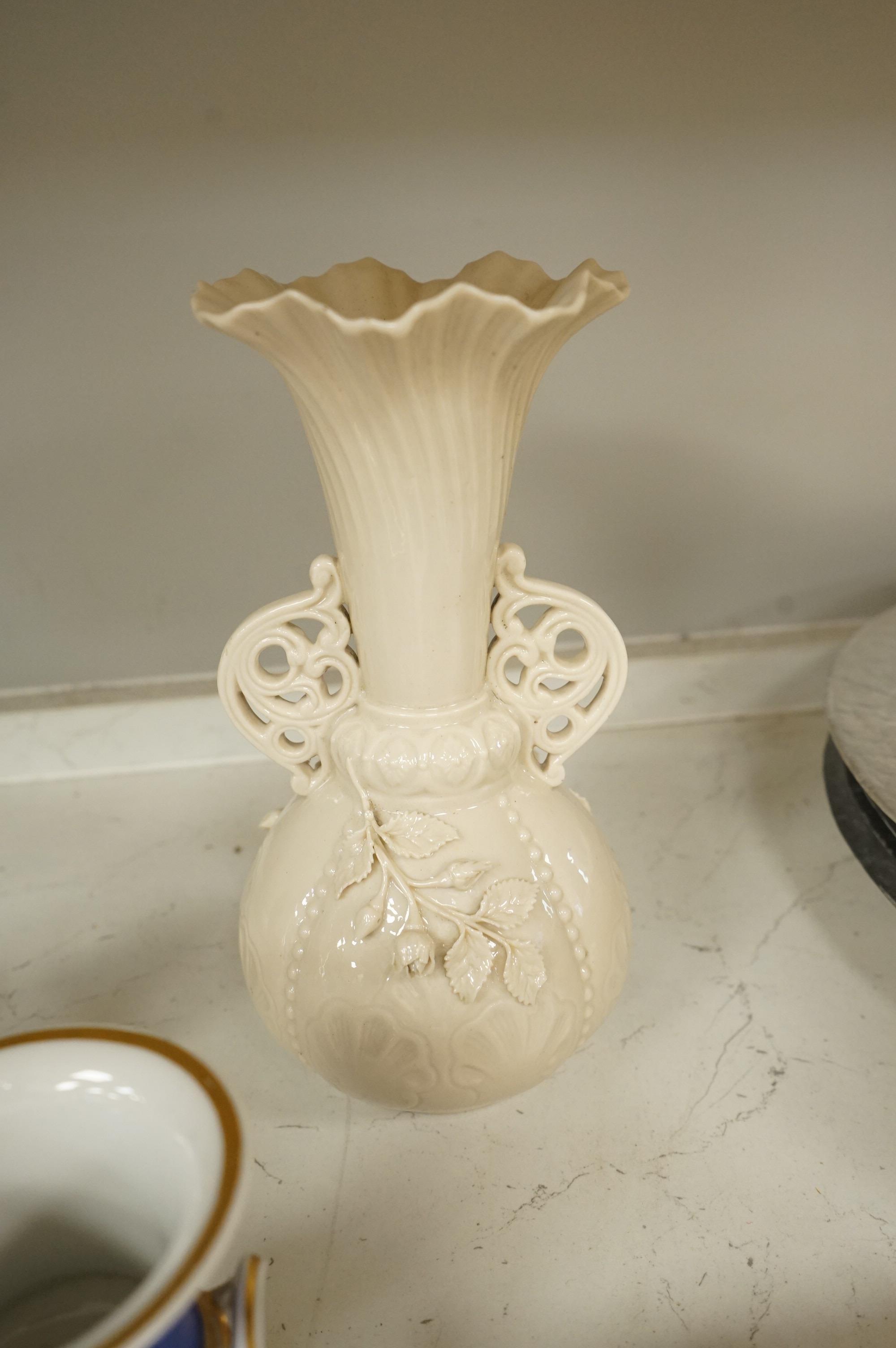 Mixed 19th and 20th English ceramics including Derby, Newhall and Chamberlains Worcester, largest 23cm high